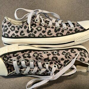 Converse CHUCK TAYLOR Low Top Canvas Sneakers CHEETAH PRINT Men5.5/ Women7.5
